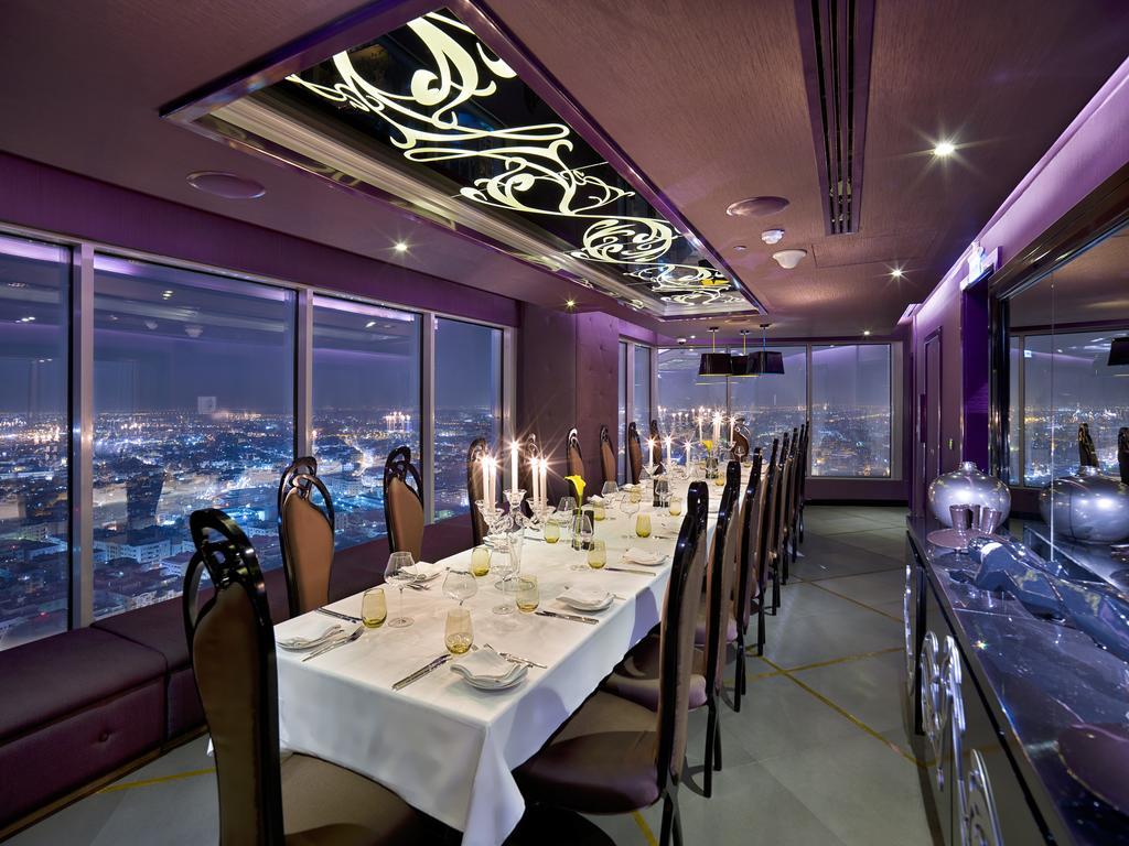 The Domain Bahrain Hotel And Spa - Adults Friendly 16 Years Plus Manama Exteriör bild The 360° Restaurant