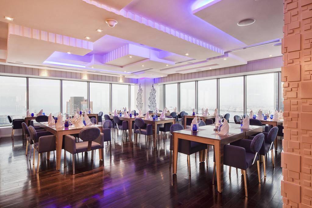 The Domain Bahrain Hotel And Spa - Adults Friendly 16 Years Plus Manama Exteriör bild The 360° Restaurant